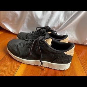 Air Jordan one retro low OG premium black/vachetta